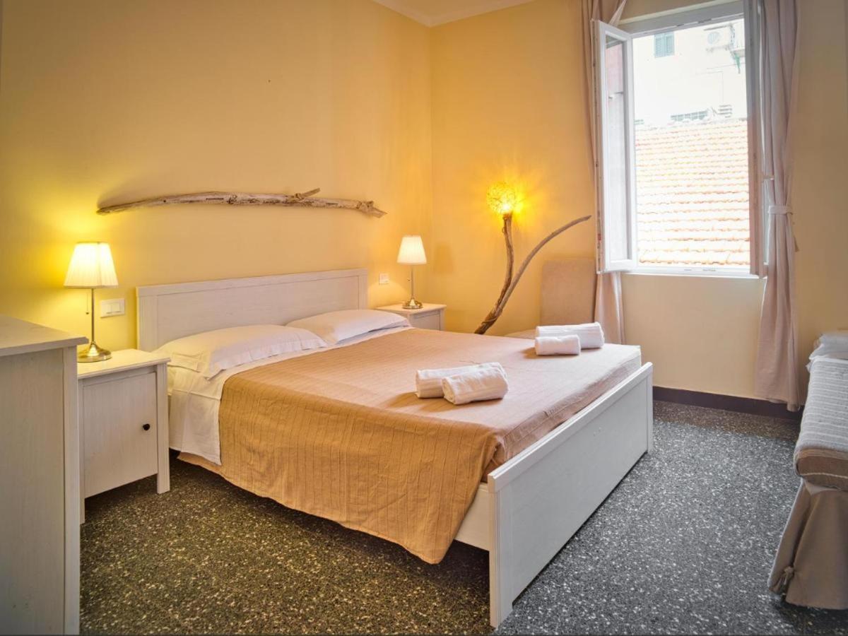 2 Passi Dal Mare Hotel Finale Ligure Exterior foto